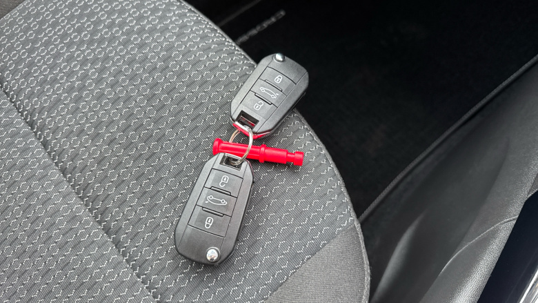 Vauxhall Crossland 1.2 Turbo [130] Design 5dr Auto Petrol Hatchback